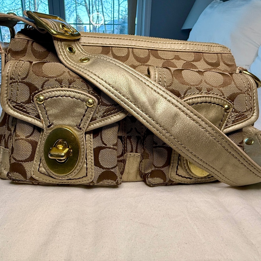 Coach Legacy Signature Shoulder Bag F12869